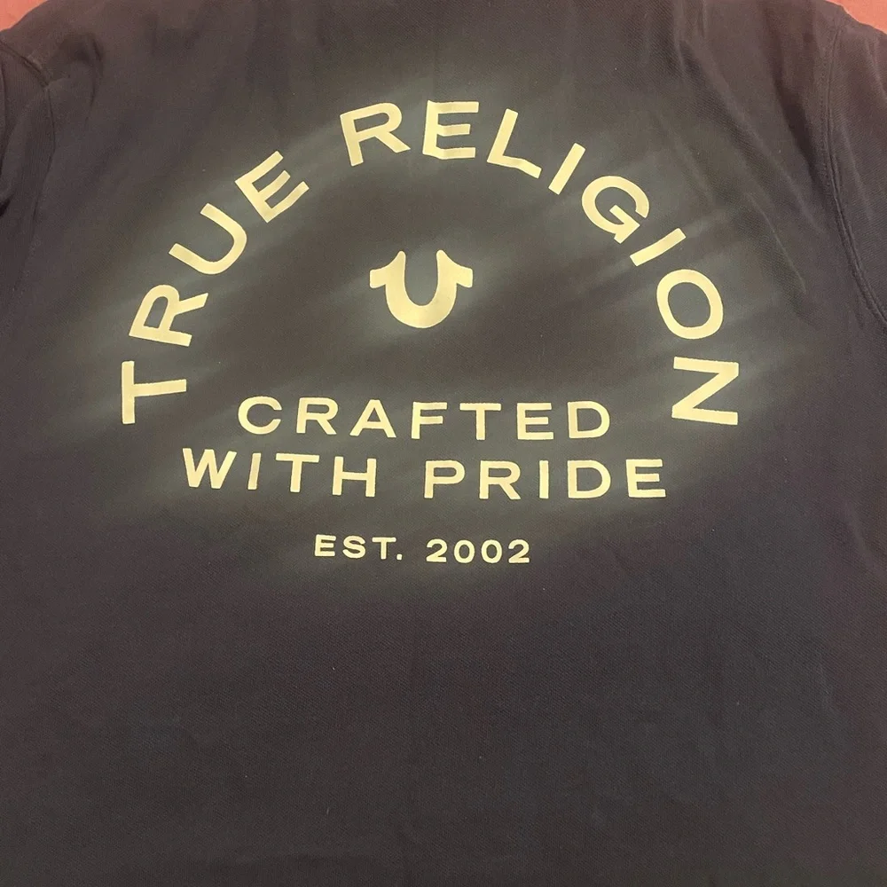 True Religion short sleeve polo style shirt two buttons in the front - Picture 2 of 2